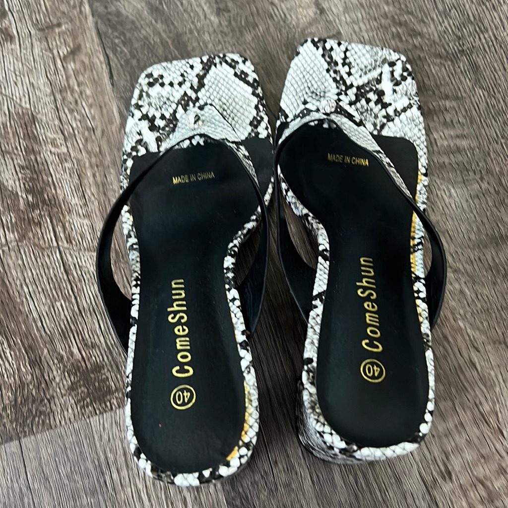Comeshunheels